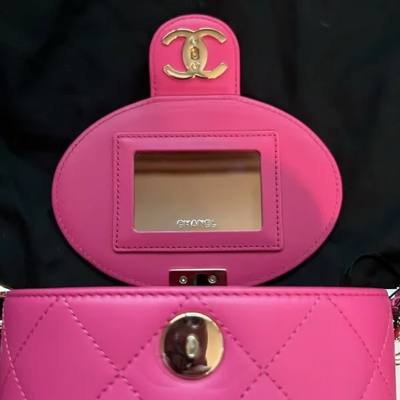 NEW LOW PRICE👍
New rare CHANEL bag. Comes with dust bag, box, authenticity card - Picture 4 of 9